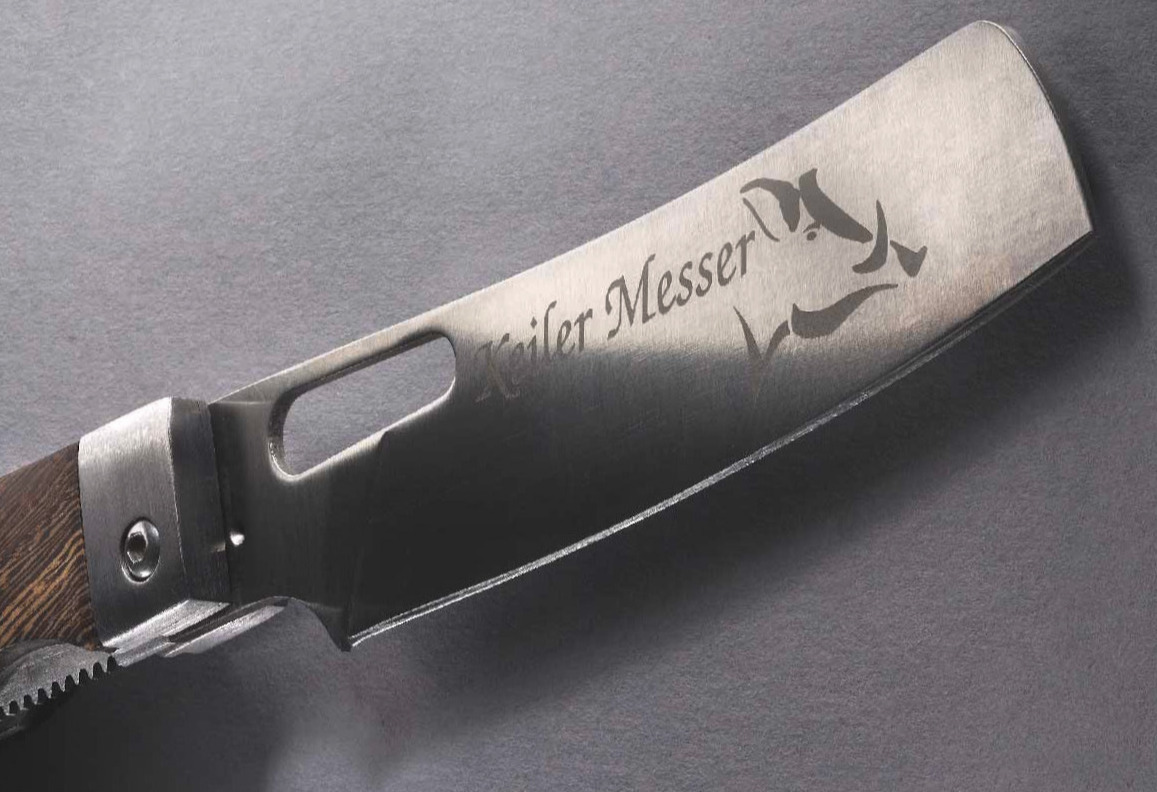Anlassbeschriftung mit Laser auf Messerklinge